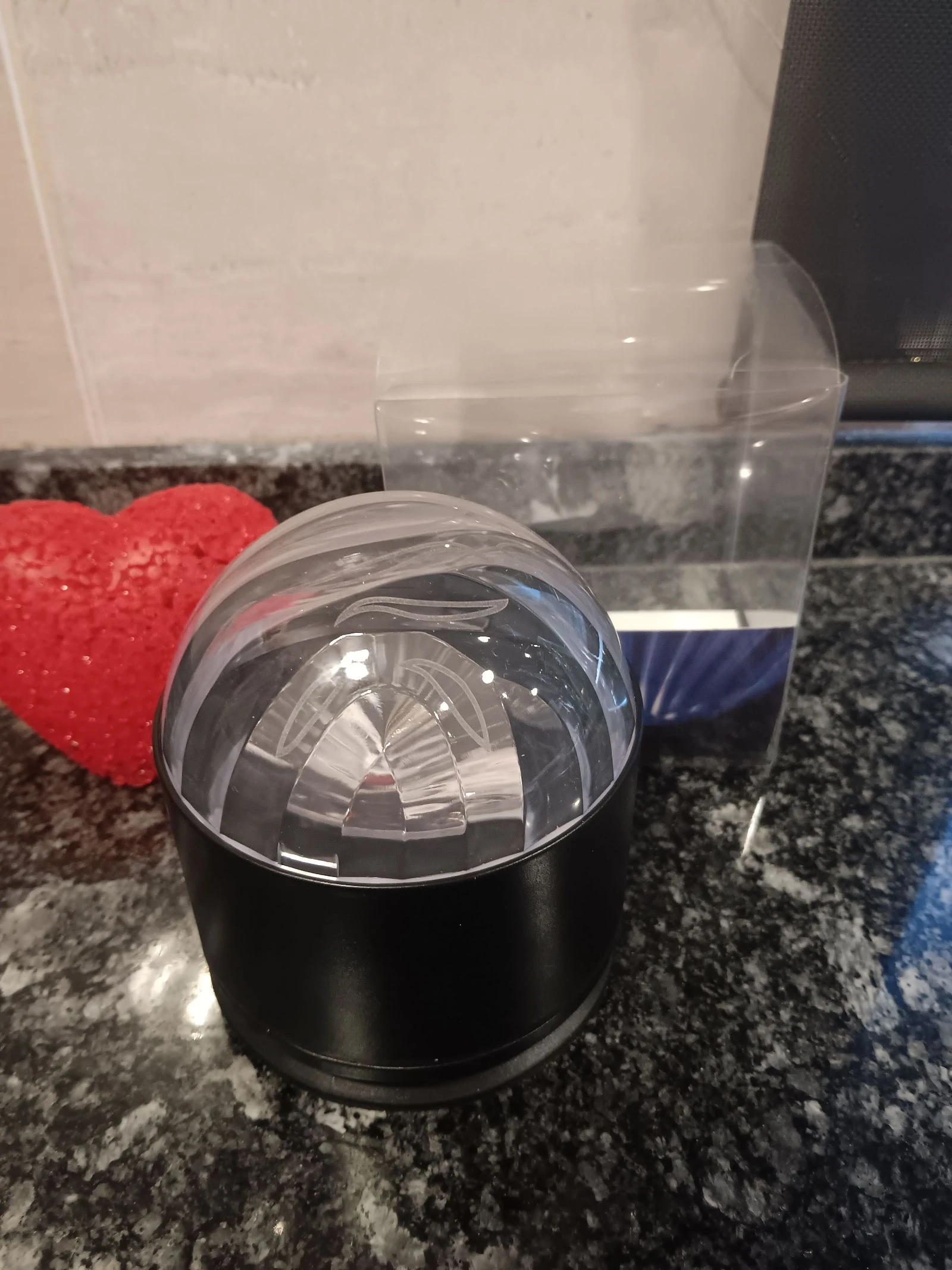Proyector LED multicolor nuevo. Pila AA – photo 2